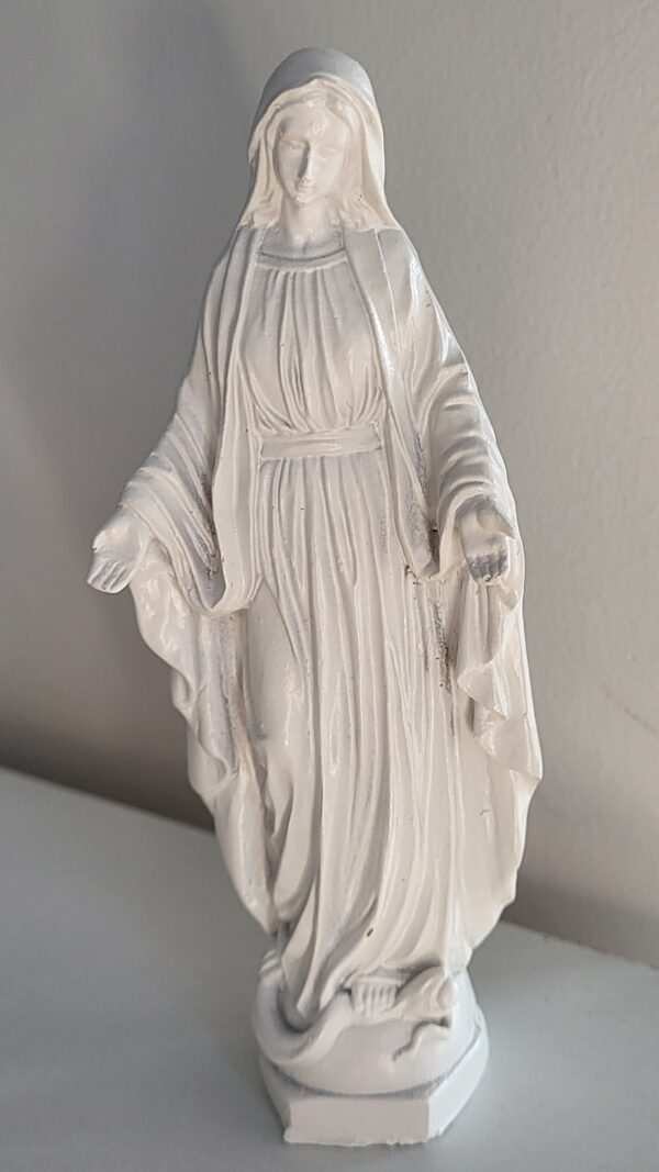 Statuette de la Vierge Marie de la Médaille Miraculeuse – Image 2