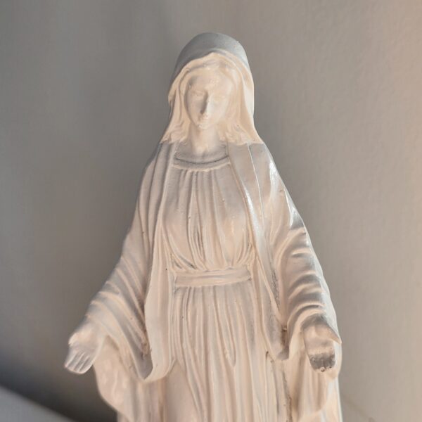 Statuette de la Vierge Marie de la Médaille Miraculeuse